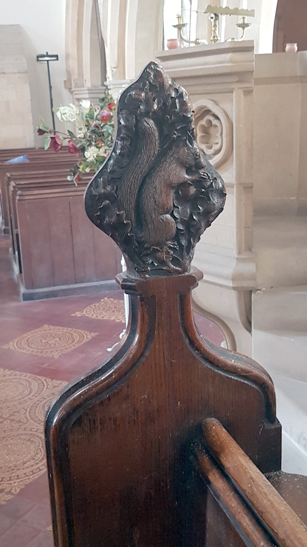 Pilton squirrel finial